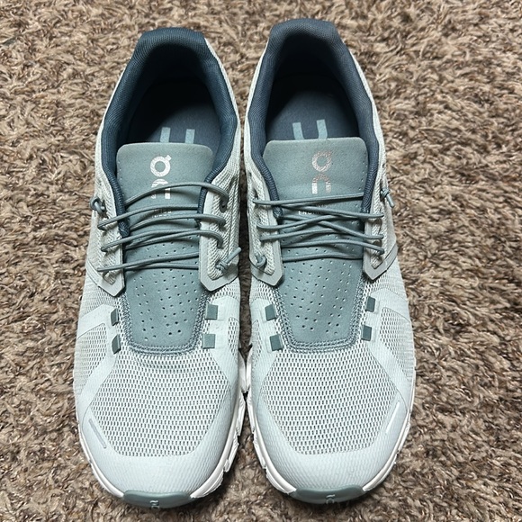 On Cloud Womens sneaker size 11 - Picture 2 of 6